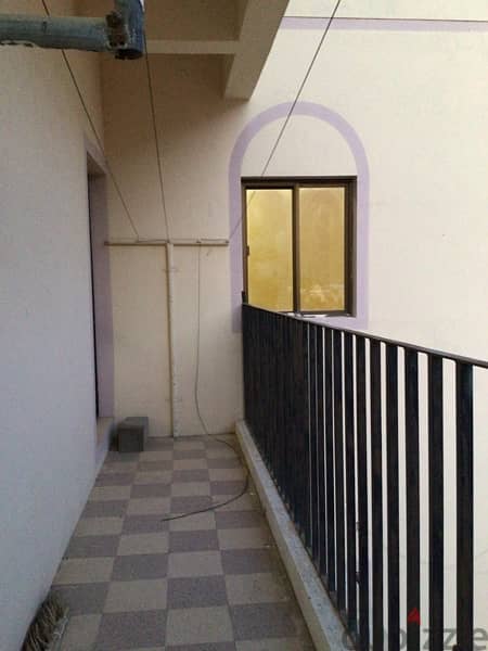 2 bhk flat for rent in wadi kabir near shell pump 3 toilets 8
