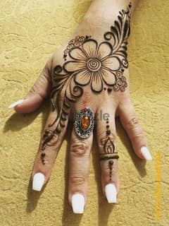 Henna designer-Fulfill your dream designs for reasonable price