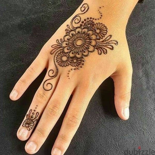 Henna designer-Fulfill your dream designs for reasonable price 1