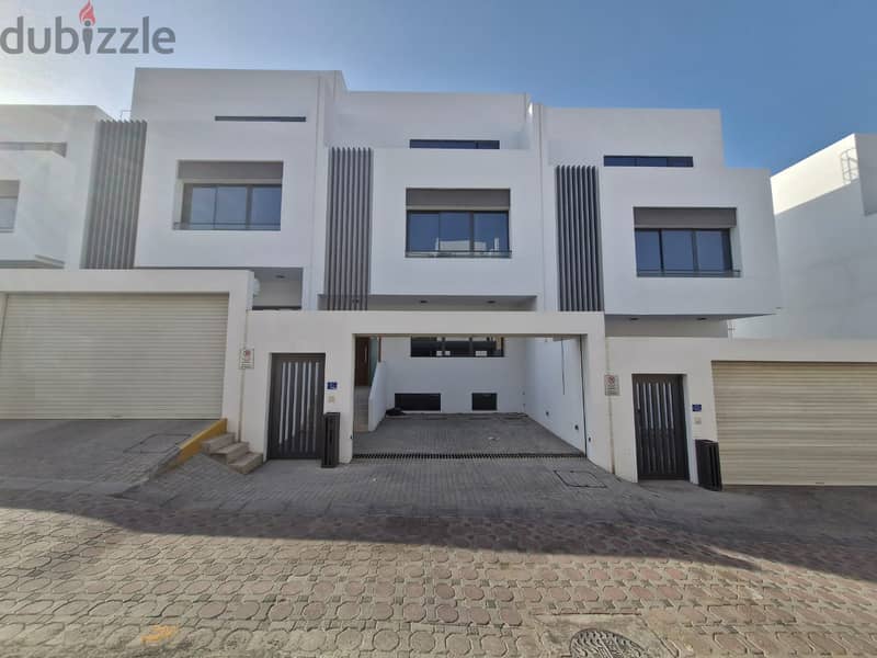 3 + 1 Modern Townhouse for Rent – Qurum Heights 0