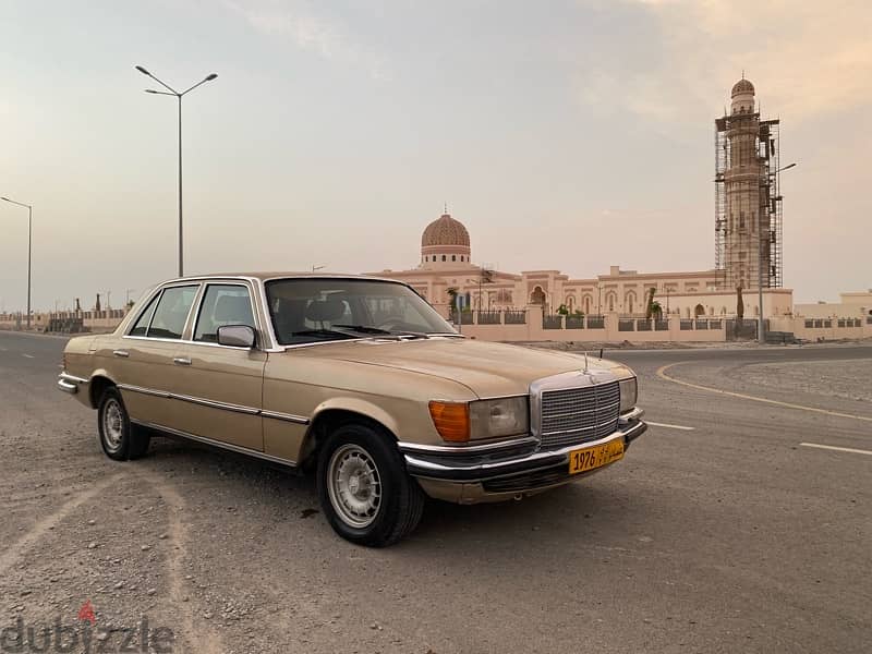 classic 1976 Benz 3