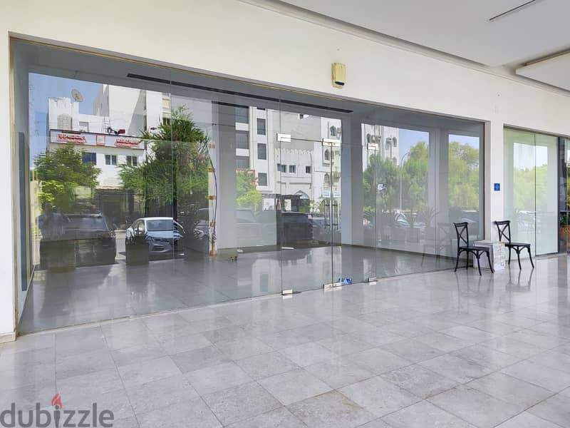 IDEAL shop showroom or ready fitted resto For rent in QURUM 1