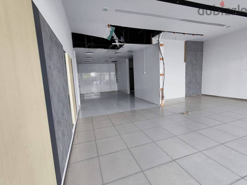 IDEAL shop showroom or ready fitted resto For rent in QURUM 2