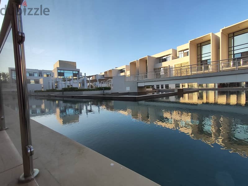Hot new year deal, Lagoon villa in Al zein complex sur al Hadid direct 9