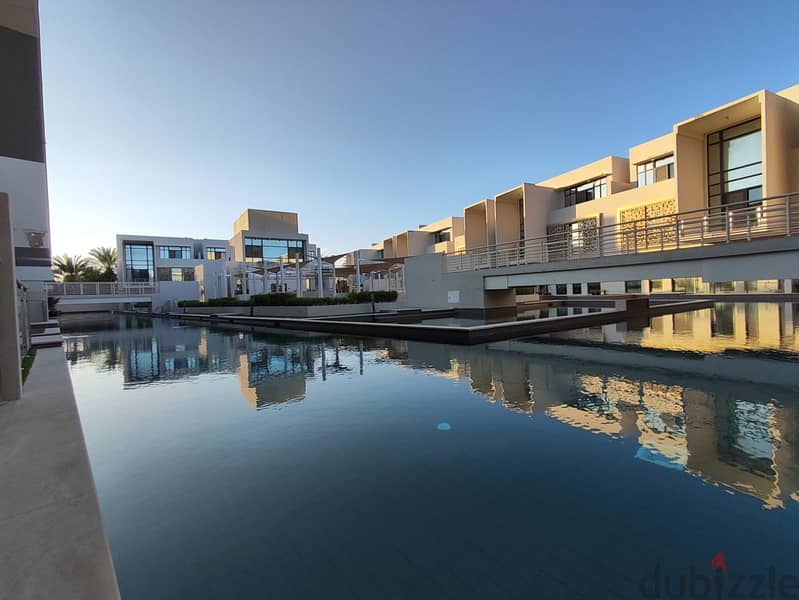 Hot new year deal, Lagoon villa in Al zein complex sur al Hadid direct 11