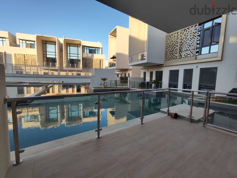 Hot new year deal, Lagoon villa in Al zein complex sur al Hadid direct 15