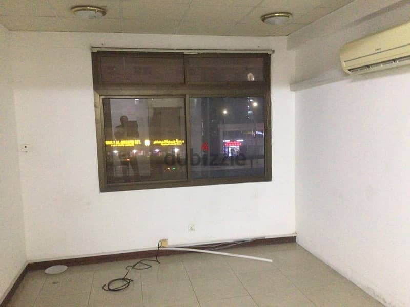 Commercial 2bhk flat for rent in Ruwi near ok centre 3
