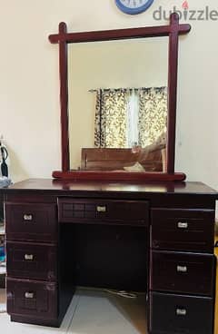 Dressing Table with Mirror 0