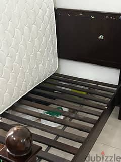 single bed with matress for sell