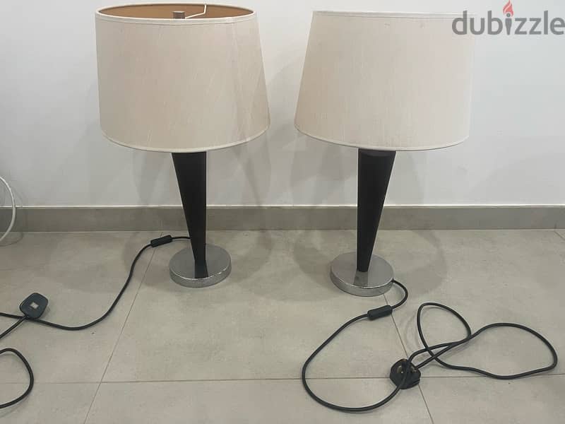 2 Table Lamps 0