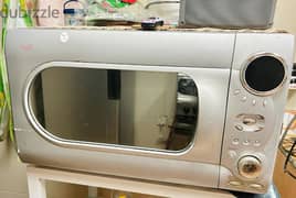 Daewoo microwave + oven with convection for making cake 0