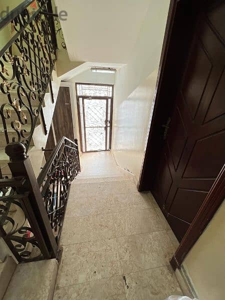 flat for rent, ground floor, near Muttrah Corniche,3 rooms, at 300OR 11