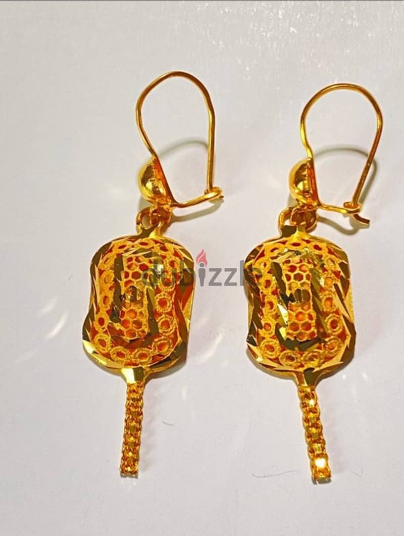 21kt yellow gold 4.4gr earing 3