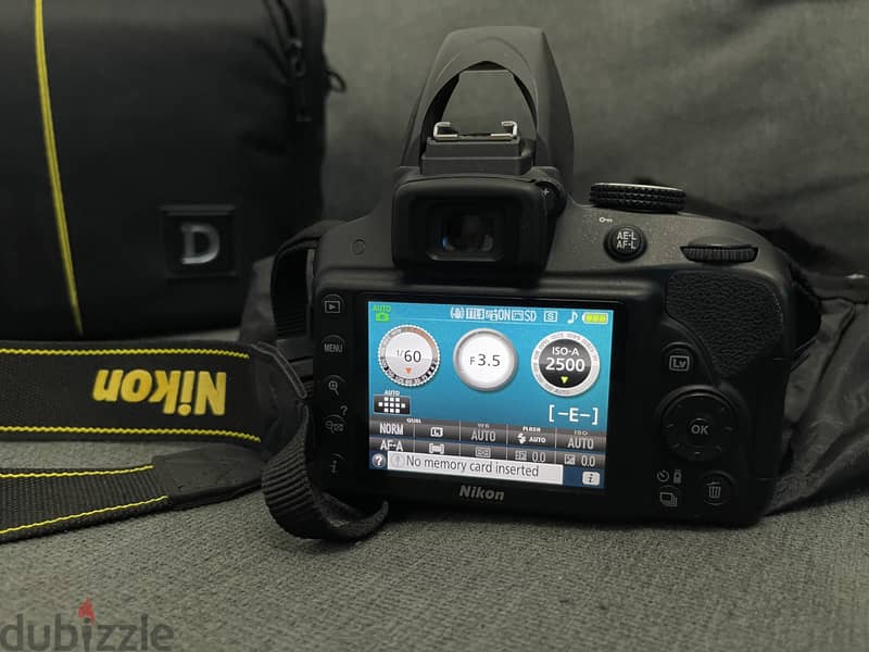 Nikon D3300 DSLR Camera (Mint Condition) 2