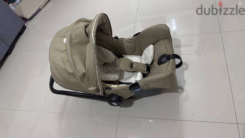 Joie baby stroller with car seat in good condition 2
