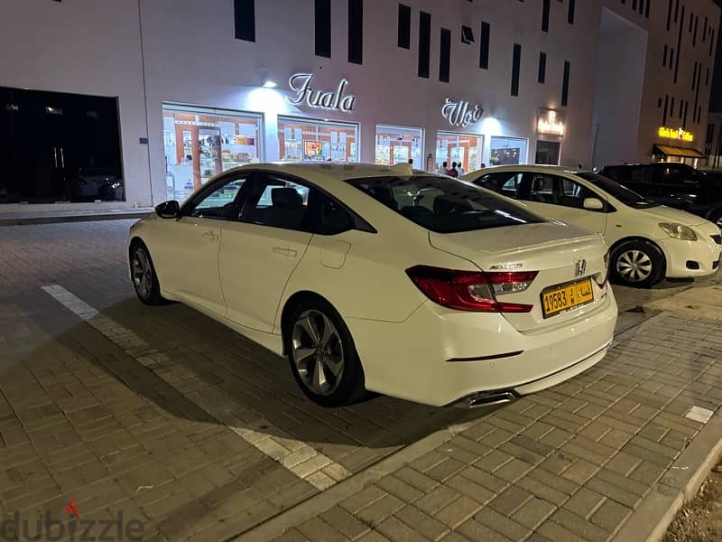 Honda Accord 2018 entire service history (expat owned) 4