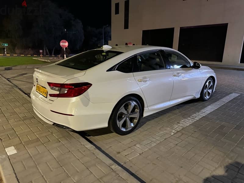 Honda Accord 2018 entire service history (expat owned) 5