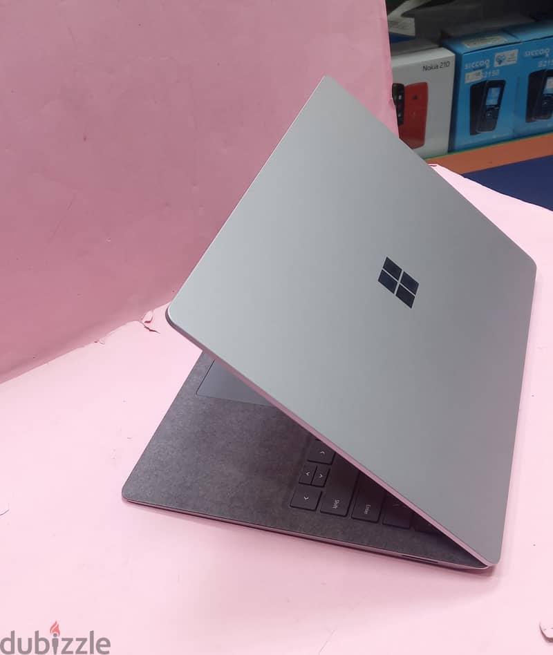 SURFACE LAPTOP 2-TOUCH SCREEN-8TH GENERATION-CORE I7-8GB RAM-256GB SSD 2