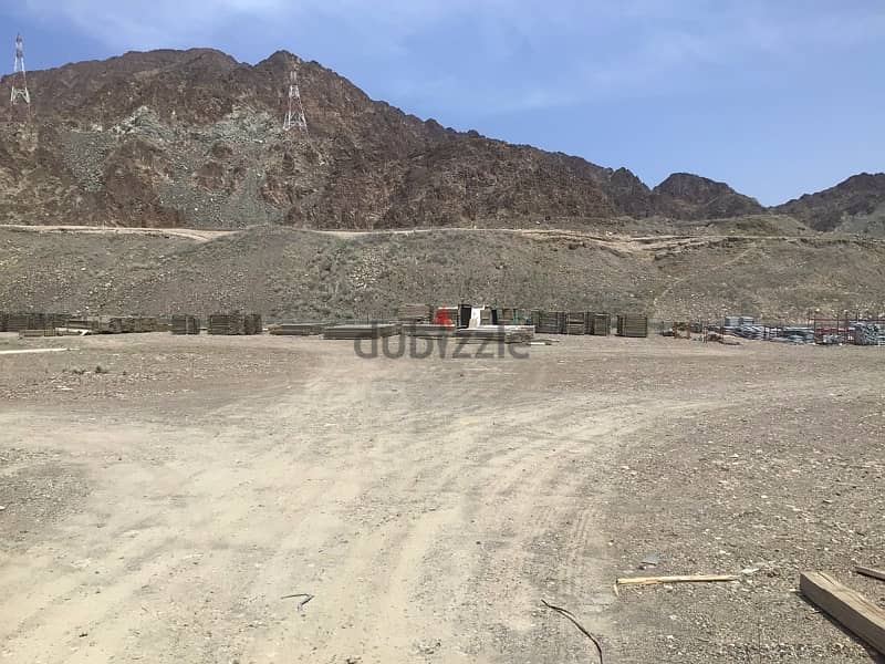 Commercial industrial land for rent /warehouse construct in wadi kabir 10
