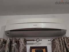 Split AC Urgent far selle 2 tuns Neat and Clean Good Working