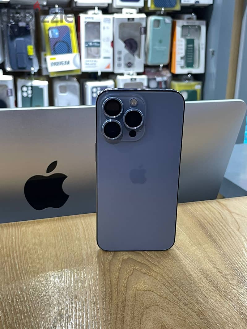 Apple iPhone 13 Pro 256GB Sierra Blue Excellent Condition. 0