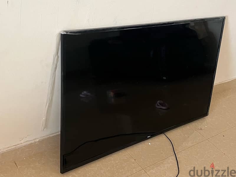 Impex 55 Inch Smart TV ( Screen Damaged) 1