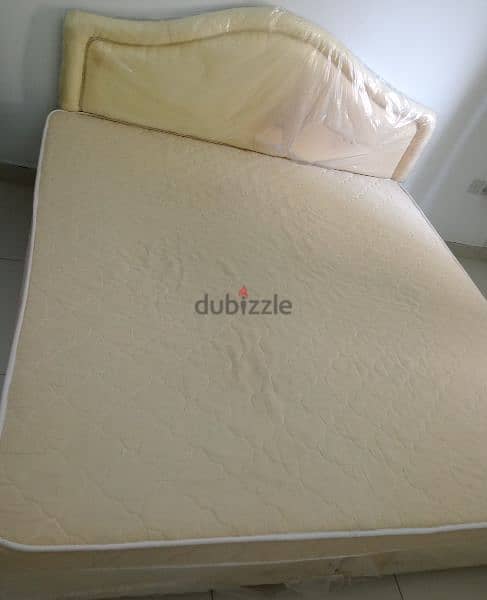 King Size Bed with Mattress 190X180 1