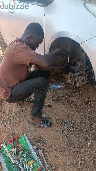 Professional Mechanics Available From Africa 4