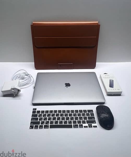 Apple Macbook pro A1990 2019, i9 9th , 16gb ram,512gb ssd,4gb graphics 10