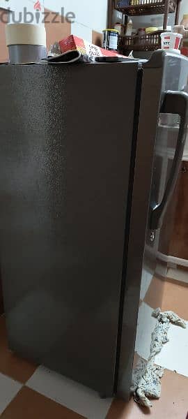 6 month old 210 litre fridge for sale 2