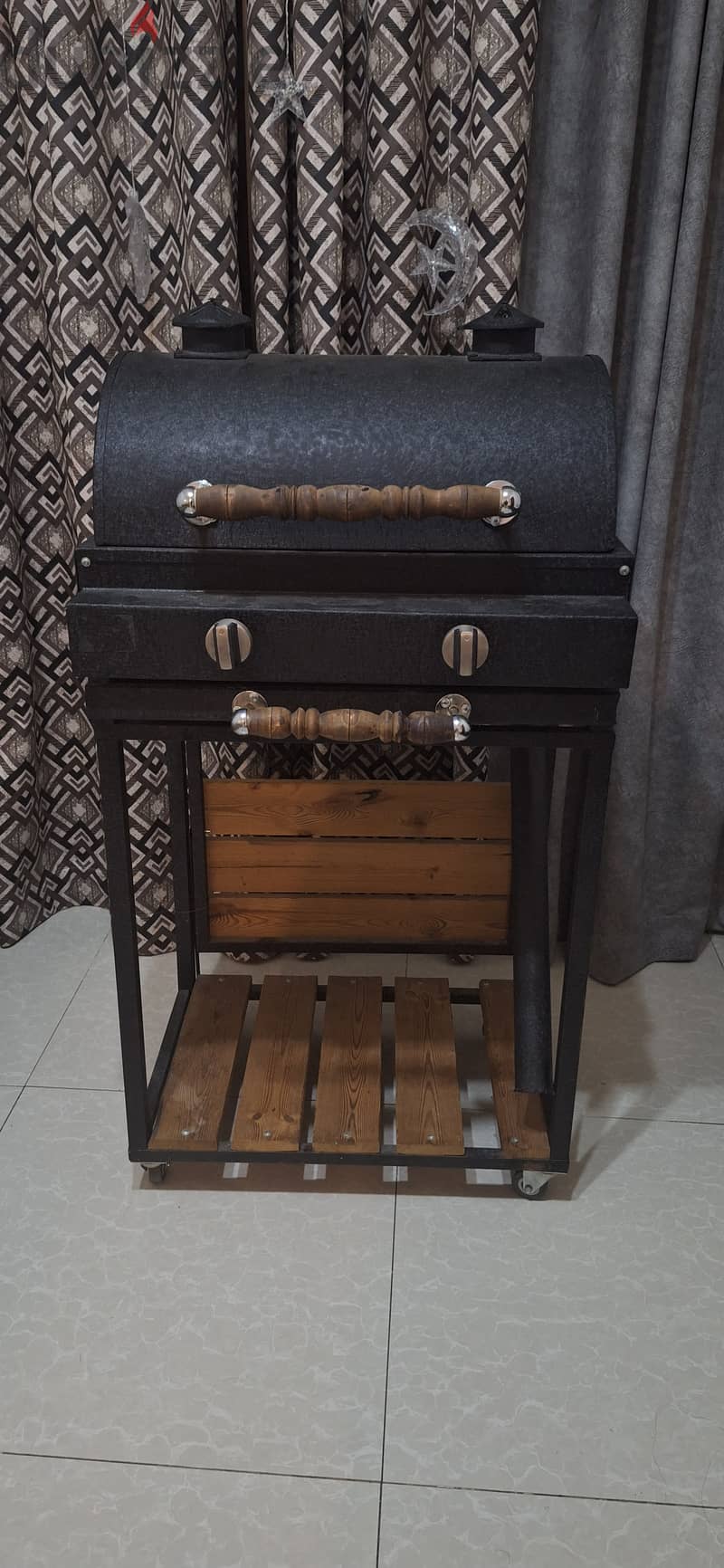 2 burner gas barbecue grill . . plz contact call / WhatsApp 92244820 1