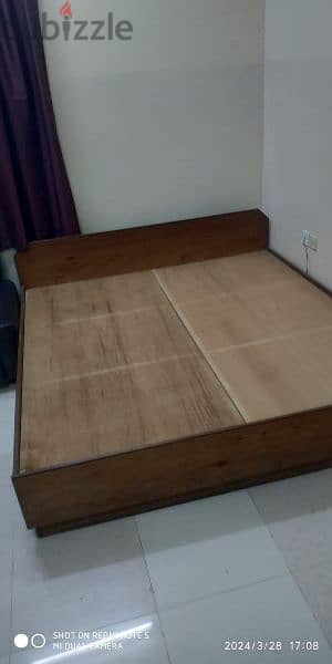 king size good bed and 2 cylinders for sale 3