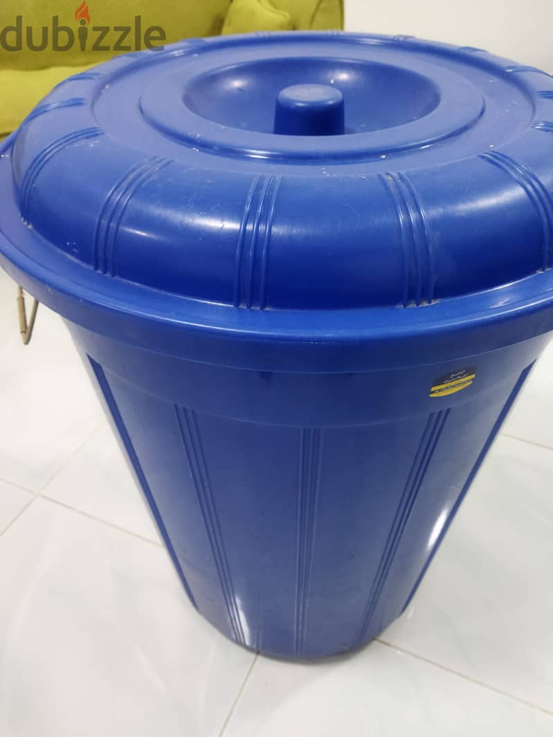 Heavy Duty 30 Gallon Plastic Bucket 2