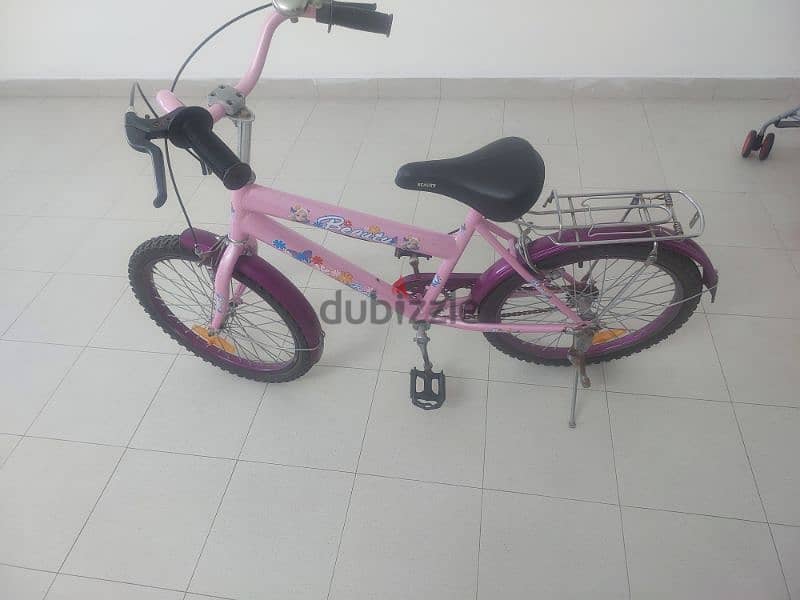 size20 bicycle  perfect condition strong cycle delivery available 1