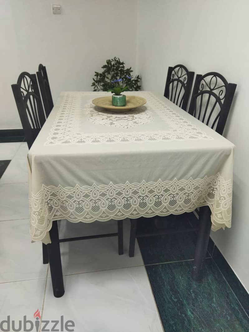 Dinning Table with Heavy Duty 4 Chairs 1