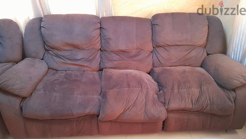 Six piece reclyner sofa set price negotiable extremely comfortable. . 1