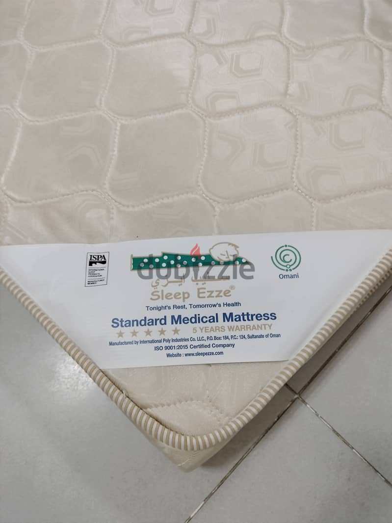 Used Medicated matress and kids bed with mattress 4
