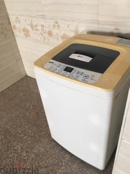 LG  7.0 Kg washing machine fully automatic in very good condition 5