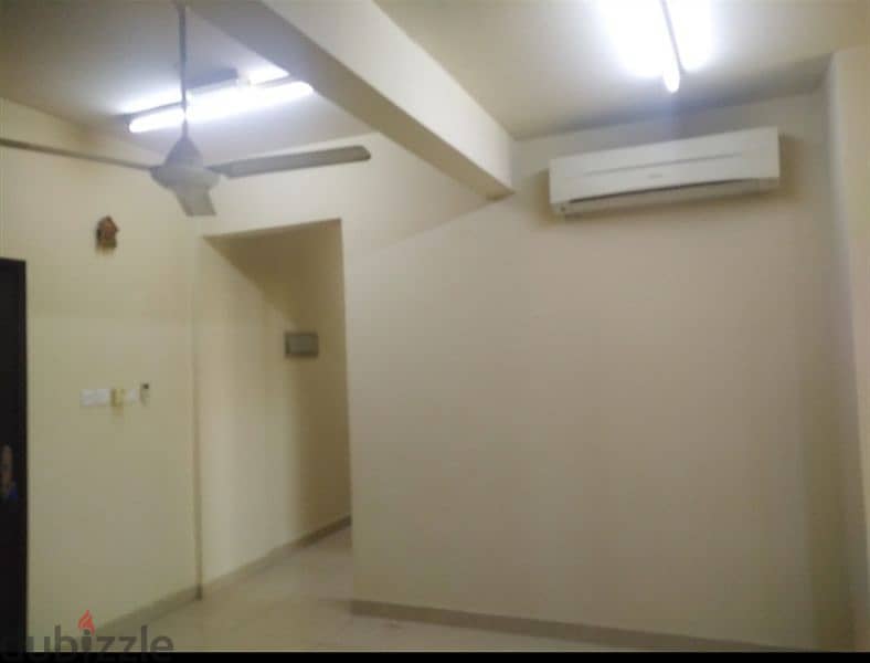 2bhk for commercial Ruwi Mbd area Ro 150 3