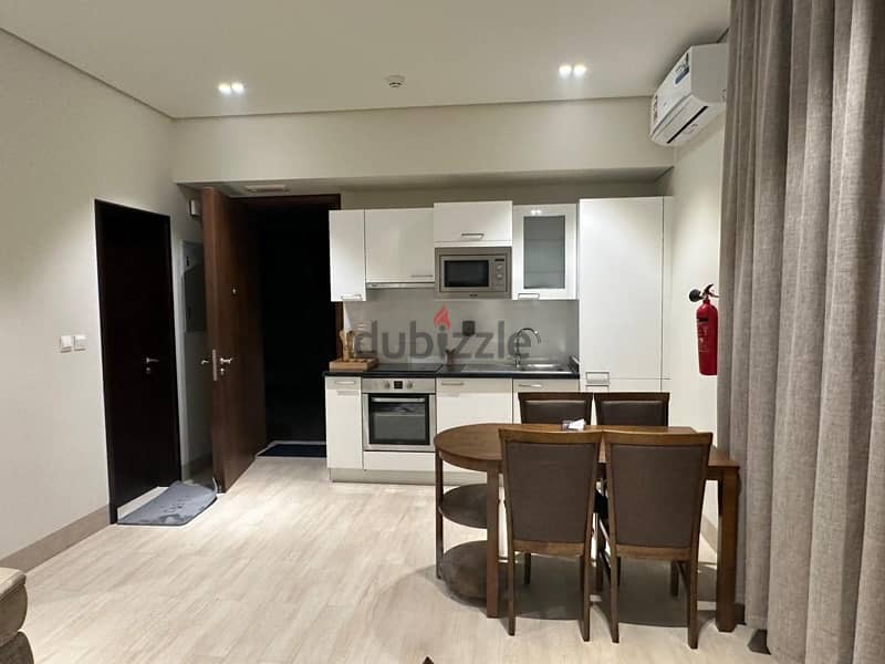 Hawana room for rent 30 omr daily fully furnished apartment 6