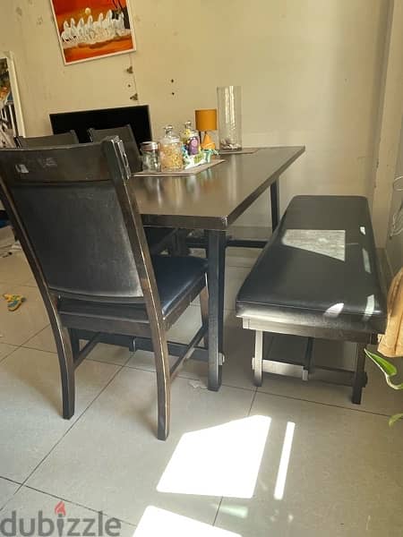 Dinning Set 4Chair and 1 Bench: 6 Seater 3