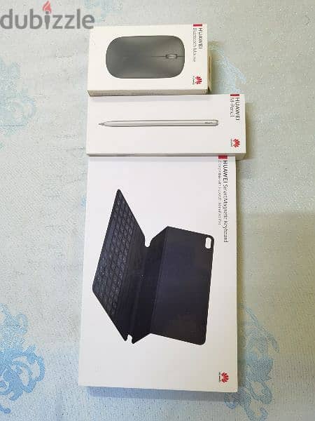Huawei Matepad pro 10.8 with keyboard and all accessories 7