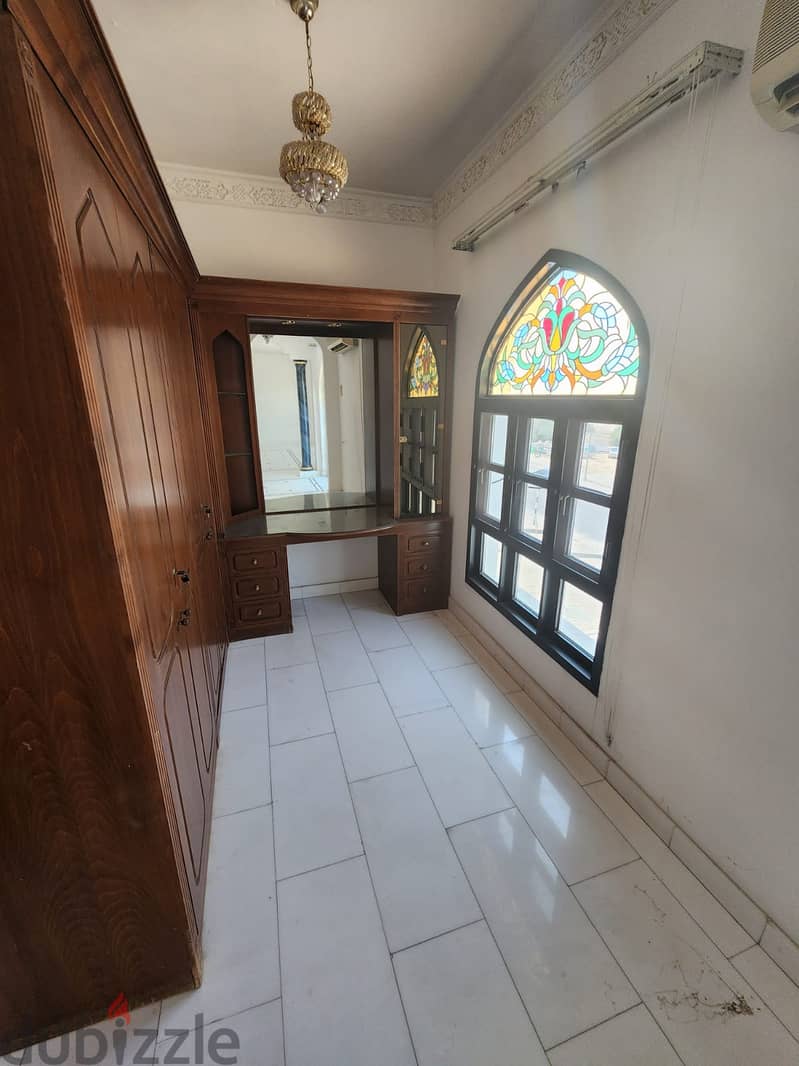 6AK8-Standalone 4bhk Villa for rent facing the beach in Qurom. فيلا مس 16
