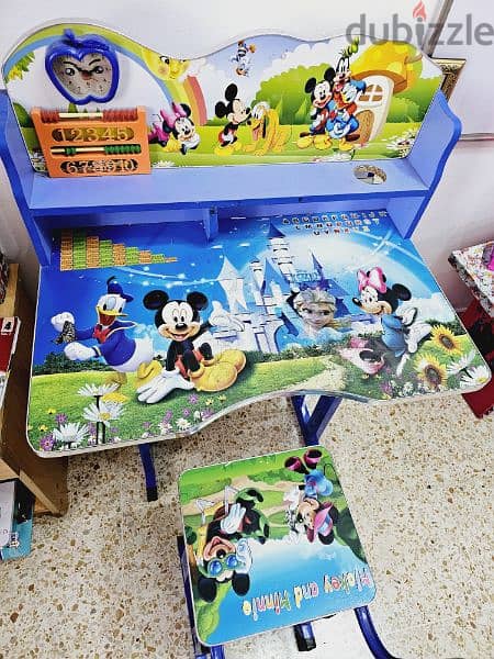 Neat and clean Study table for kids . 1