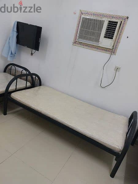 bed space available in ghubra 1