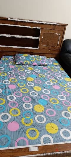 Bed 180x 200 ,  Very good condition