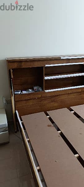 Bed 180x 200 ,  Very good condition 3