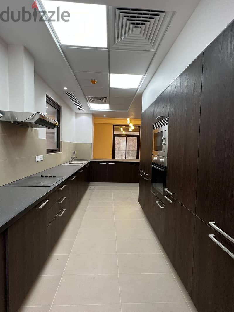 3+1 BHK Semi FURNISHED APARTEMENT In Muscat Bay(383737) 2