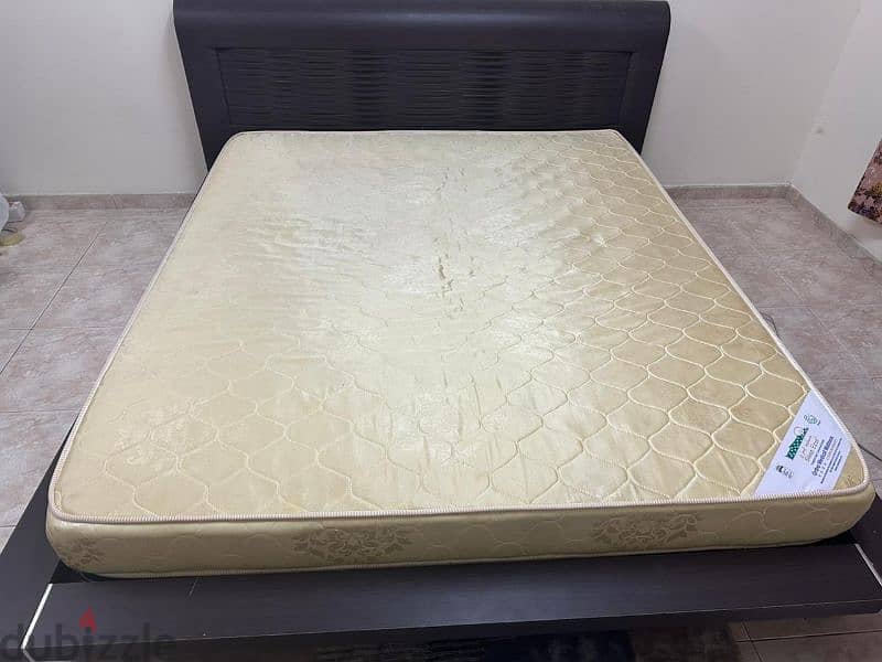 king size bed with mattress for sale 3