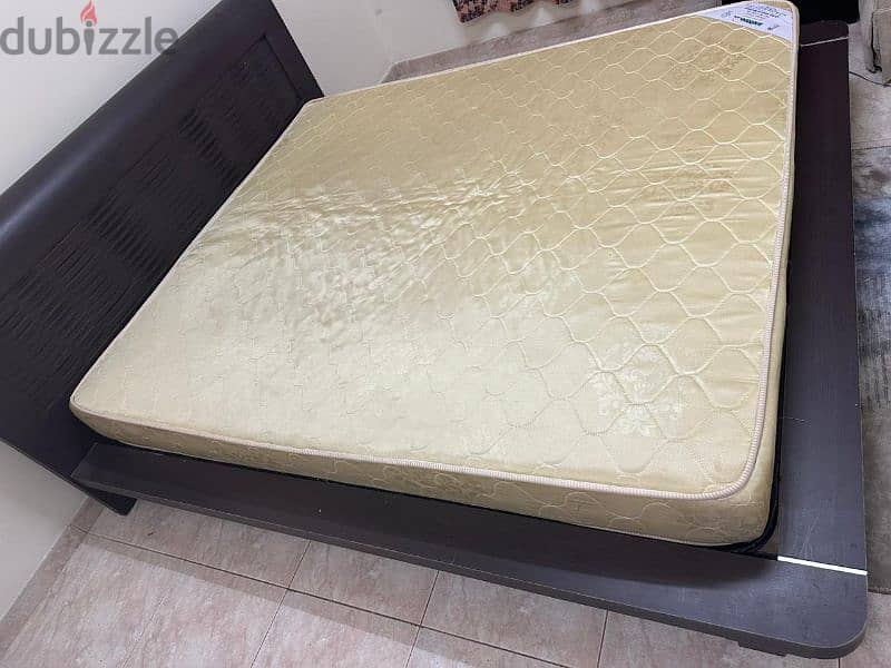 king size bed with mattress for sale 4